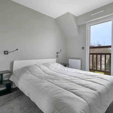 Triplex Pour 12 - 400m De La Des Libraires