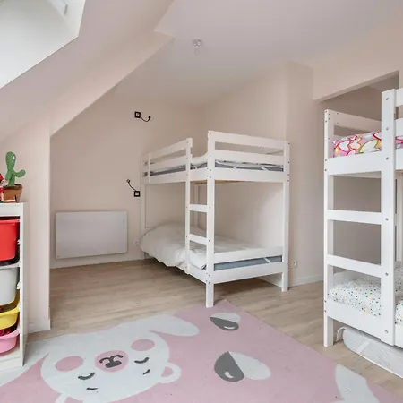 Triplex Pour 12 - 400m De La Des Libraires