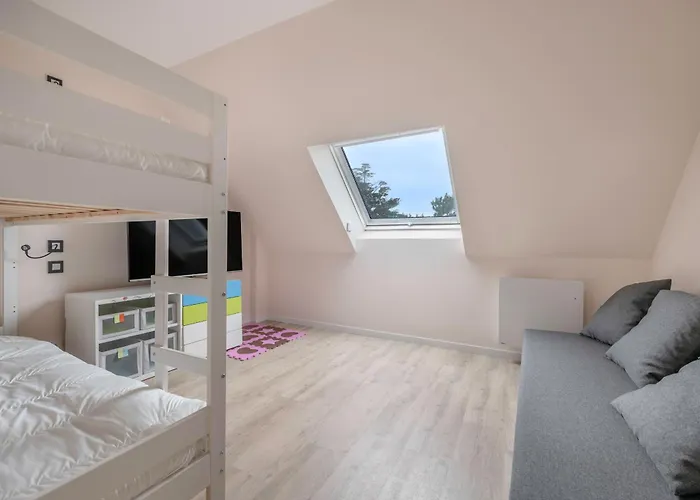 Triplex Pour 12 - 400m De La Des Libraires * Pornichet