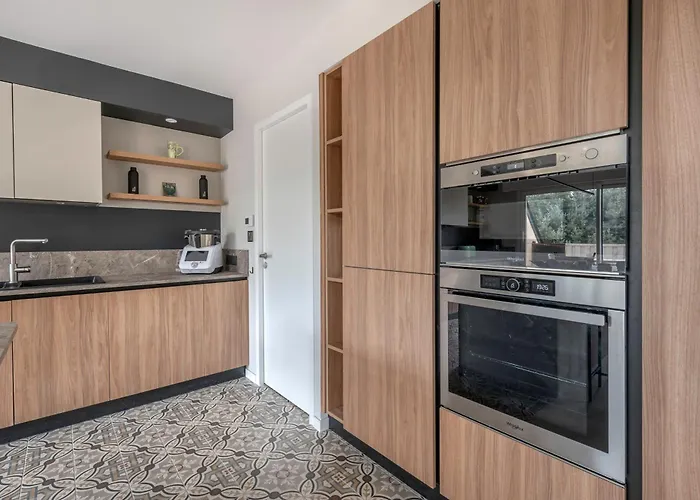 Triplex Pour 12 - 400m De La Des Libraires *